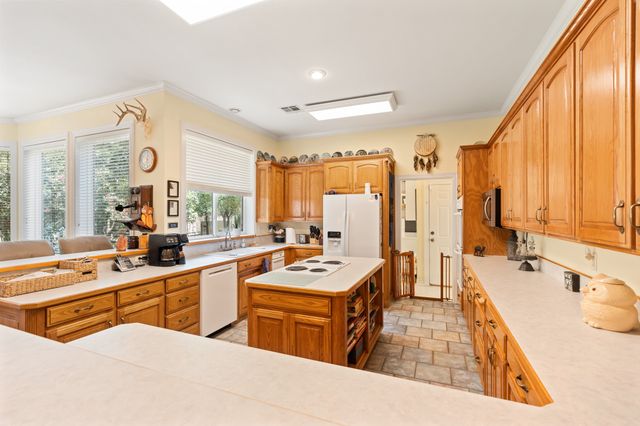 1264 Overlook Drive, Whitney, TX 76692