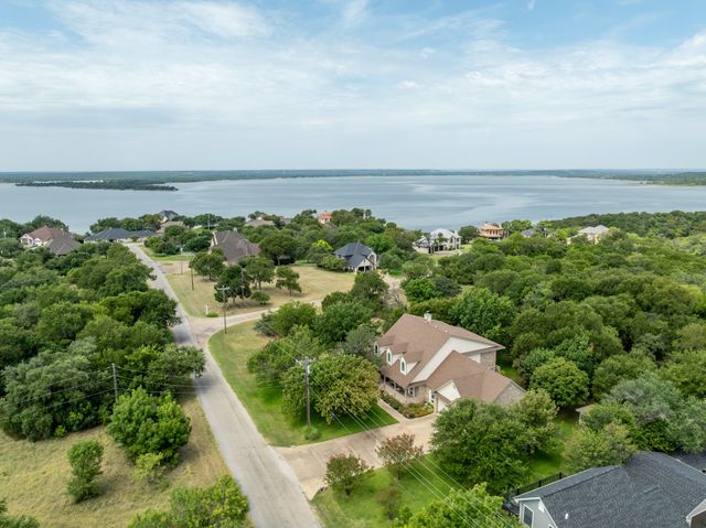 1264 Overlook Drive, Whitney, TX 76692