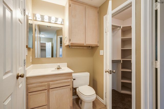 8 PILOT POINT DRIVE, Wichita Falls, TX 76306