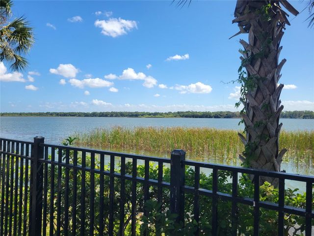 7905 N SEMINOLE BOULEVARD 3404, Seminole, FL 33772