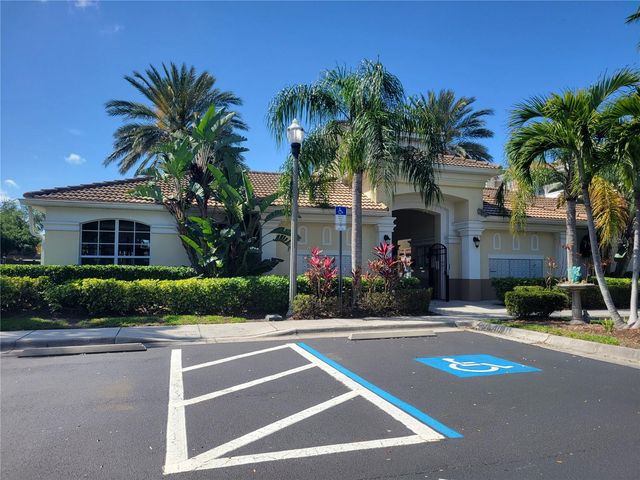 7905 N SEMINOLE BOULEVARD 3404, Seminole, FL 33772