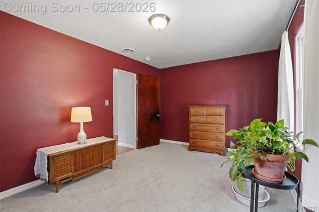 14217 Richfield Street, Livonia, MI 48154