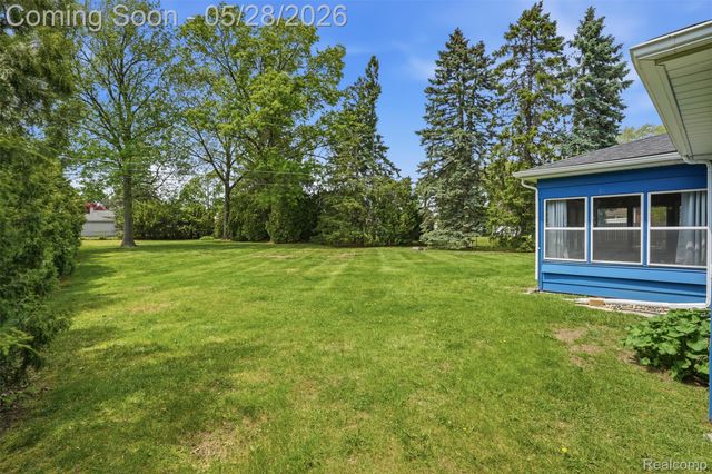 14217 Richfield Street, Livonia, MI 48154