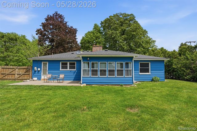 14217 Richfield Street, Livonia, MI 48154