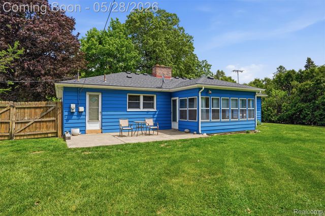 14217 Richfield Street, Livonia, MI 48154