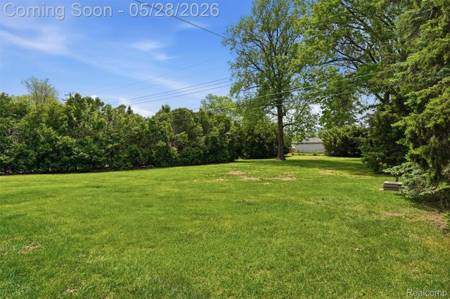 14217 Richfield Street, Livonia, MI 48154