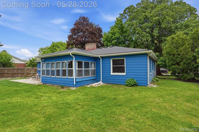 14217 Richfield Street, Livonia, MI 48154