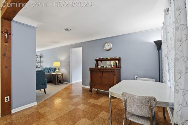 14217 Richfield Street, Livonia, MI 48154