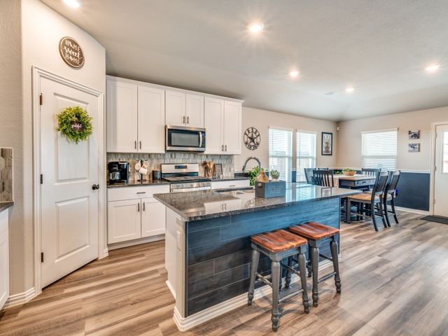 5616 Shannon Creek Road, Fort Worth, TX 76126