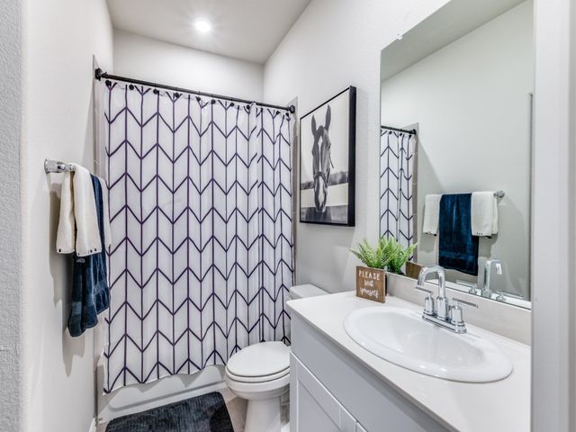 5616 Shannon Creek Road, Fort Worth, TX 76126