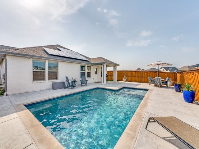 5616 Shannon Creek Road, Fort Worth, TX 76126