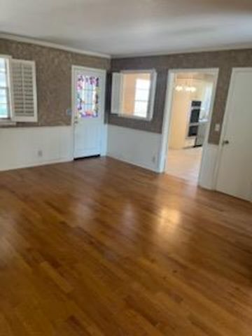 6705 N Shawnee Avenue, Oklahoma City, OK 73116