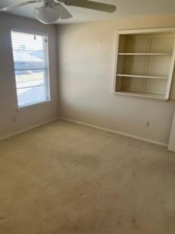 6705 N Shawnee Avenue, Oklahoma City, OK 73116