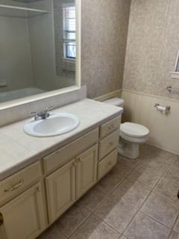 6705 N Shawnee Avenue, Oklahoma City, OK 73116