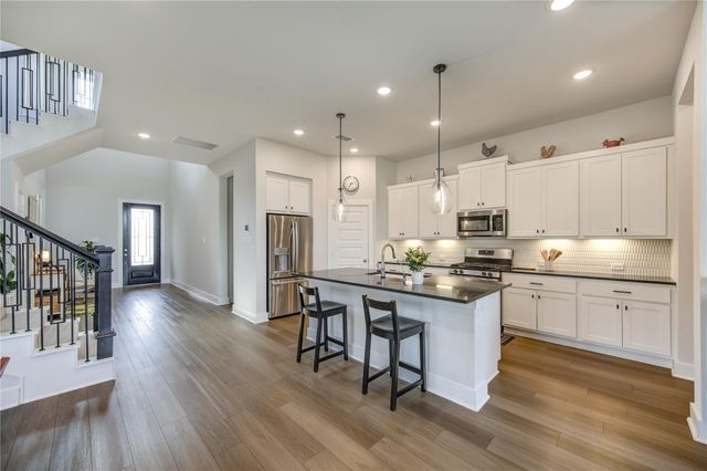 2331 Russett Forest Dr, Katy, TX 77494