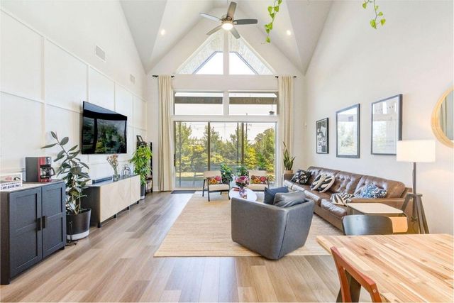 2331 Russett Forest Dr, Katy, TX 77494