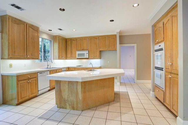 10210 Winding Wood Lane, Tomball, TX 77375