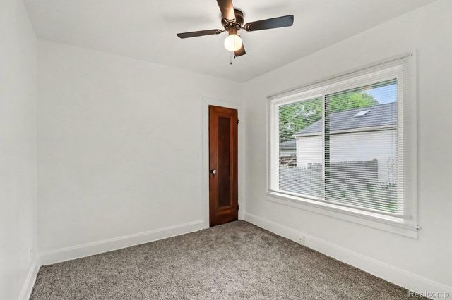 2200 S Term Street, Burton, MI 48519
