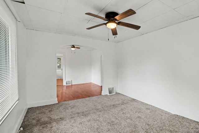 2200 S Term Street, Burton, MI 48519