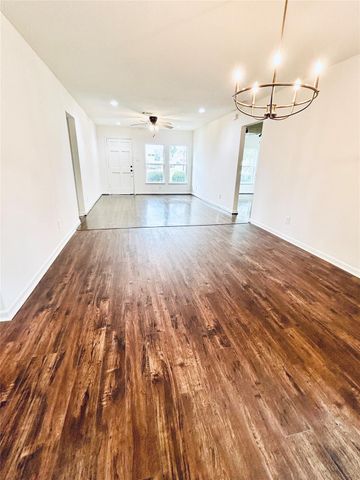 701 Malone Street, Tomball, TX 77375