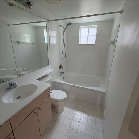 17150 N Bay Road 2319, Sunny Isles Beach, FL 33160