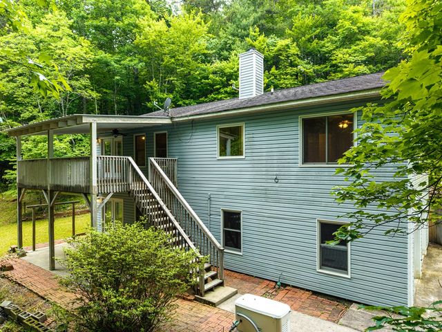 1774 Hicks Ford Road, Ellijay, GA 30540