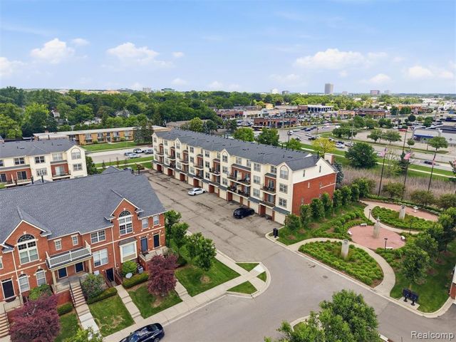 1528 Devon Lane, Troy, MI 48084
