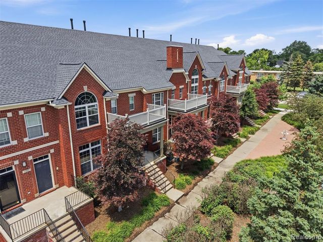 1528 Devon Lane, Troy, MI 48084