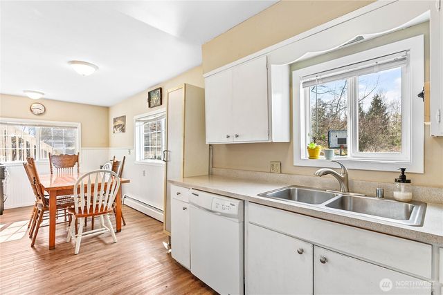 5581 2nd Avenue, Ferndale, WA 98248