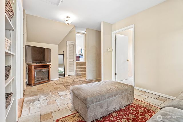 5581 2nd Avenue, Ferndale, WA 98248