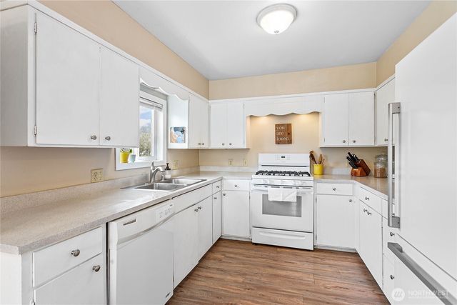 5581 2nd Avenue, Ferndale, WA 98248