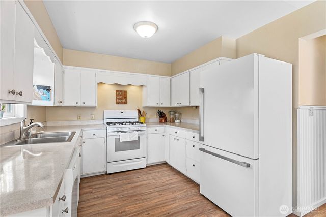 5581 2nd Avenue, Ferndale, WA 98248