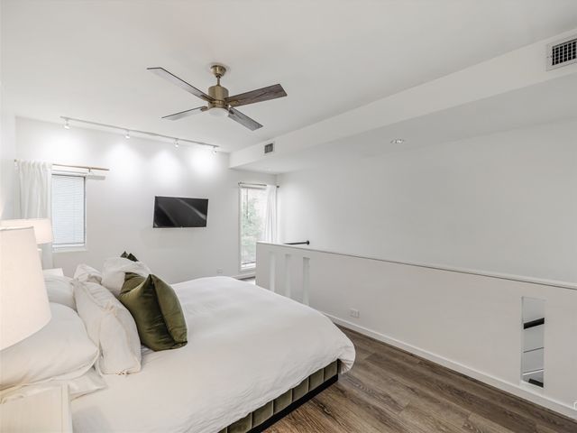 4242 Buena Vista Street 21, Dallas, TX 75205