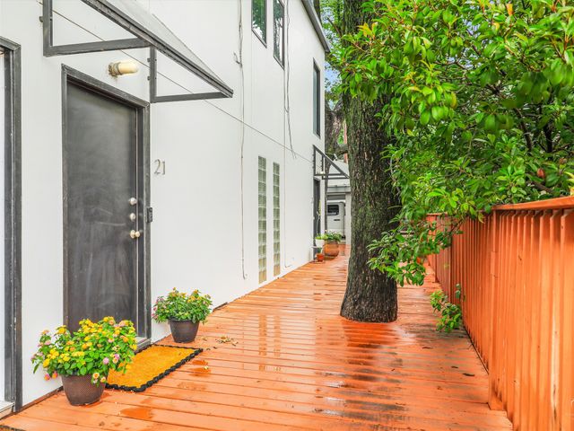 4242 Buena Vista Street 21, Dallas, TX 75205