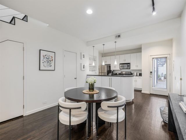 4242 Buena Vista Street 21, Dallas, TX 75205