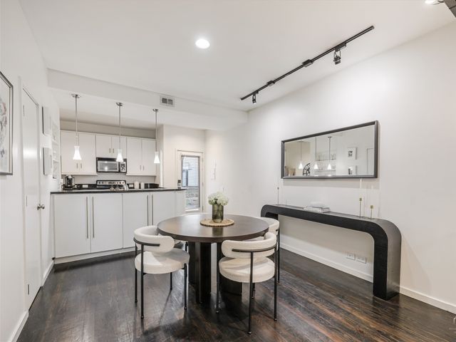 4242 Buena Vista Street 21, Dallas, TX 75205