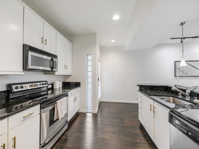 4242 Buena Vista Street 21, Dallas, TX 75205
