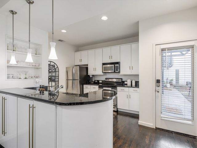 4242 Buena Vista Street 21, Dallas, TX 75205