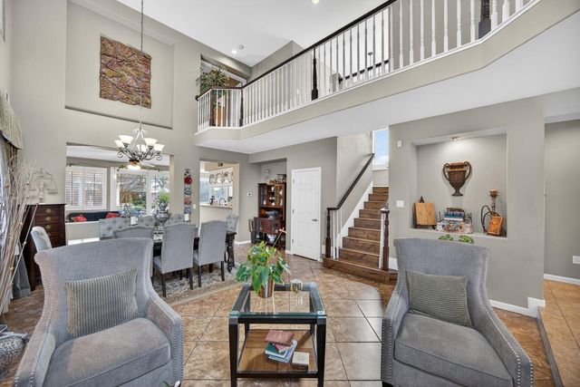 3816 Babson Dr, Elk Grove, CA 95758