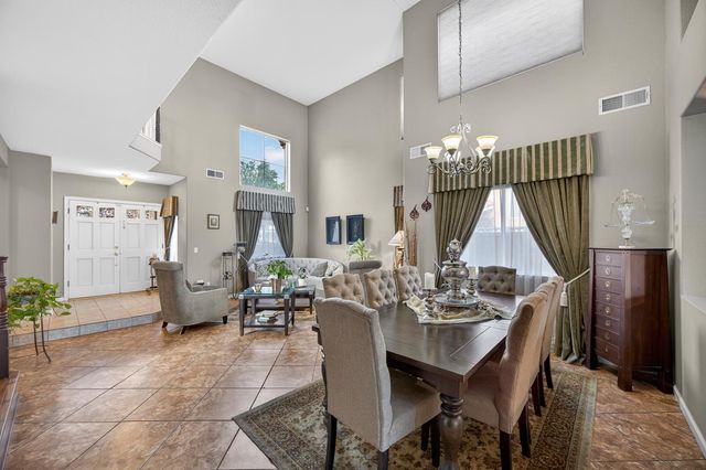 3816 Babson Dr, Elk Grove, CA 95758