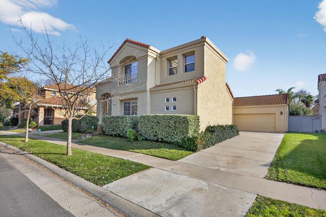 3816 Babson Dr, Elk Grove, CA 95758
