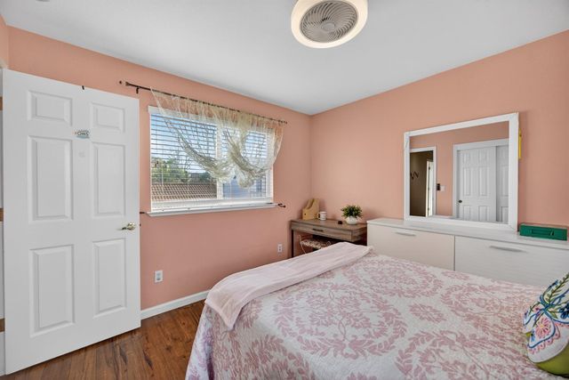 3816 Babson Dr, Elk Grove, CA 95758