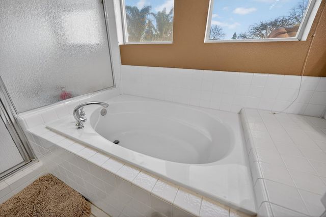 3816 Babson Dr, Elk Grove, CA 95758