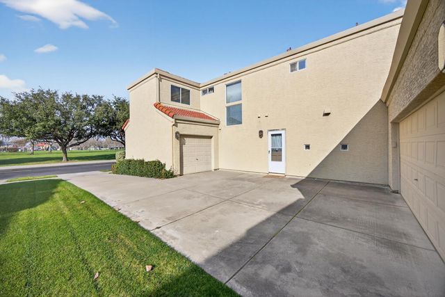 3816 Babson Dr, Elk Grove, CA 95758