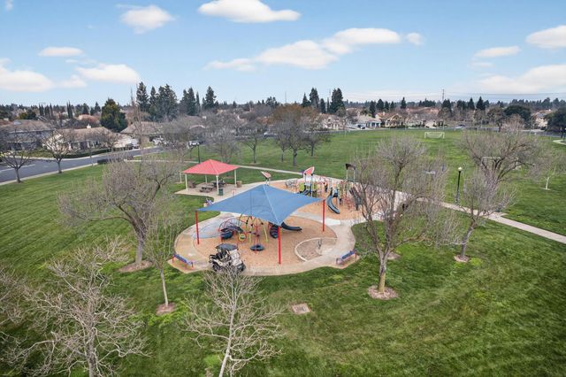 3816 Babson Dr, Elk Grove, CA 95758