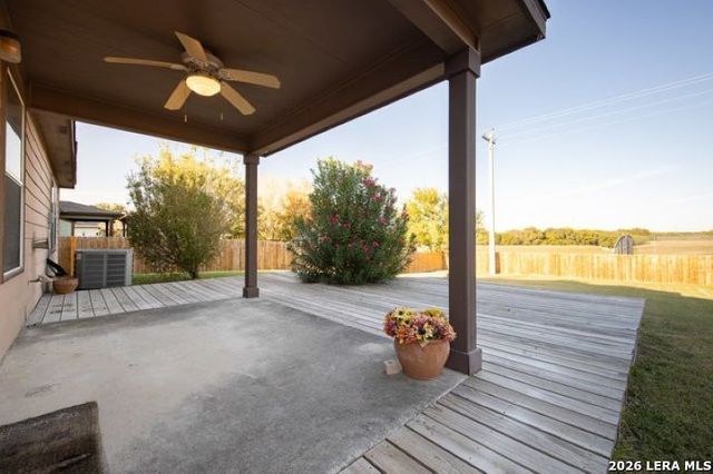 160 KAYLEE CHASE, Cibolo, TX 78108