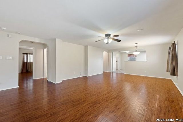 160 KAYLEE CHASE, Cibolo, TX 78108