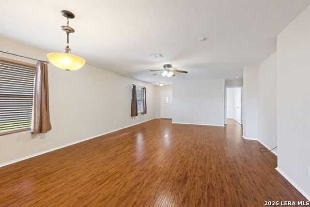 160 KAYLEE CHASE, Cibolo, TX 78108