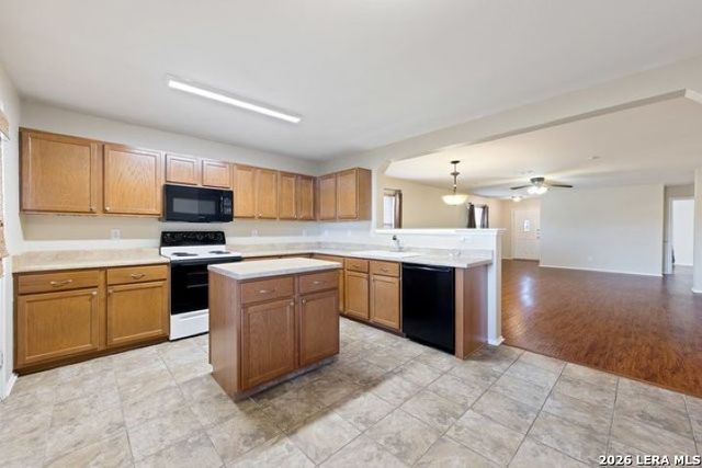 160 KAYLEE CHASE, Cibolo, TX 78108