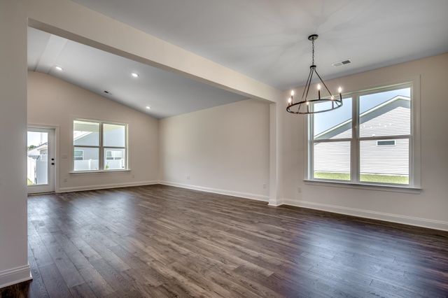 163 Glengrove Lane, Murrells Inlet, SC 29576